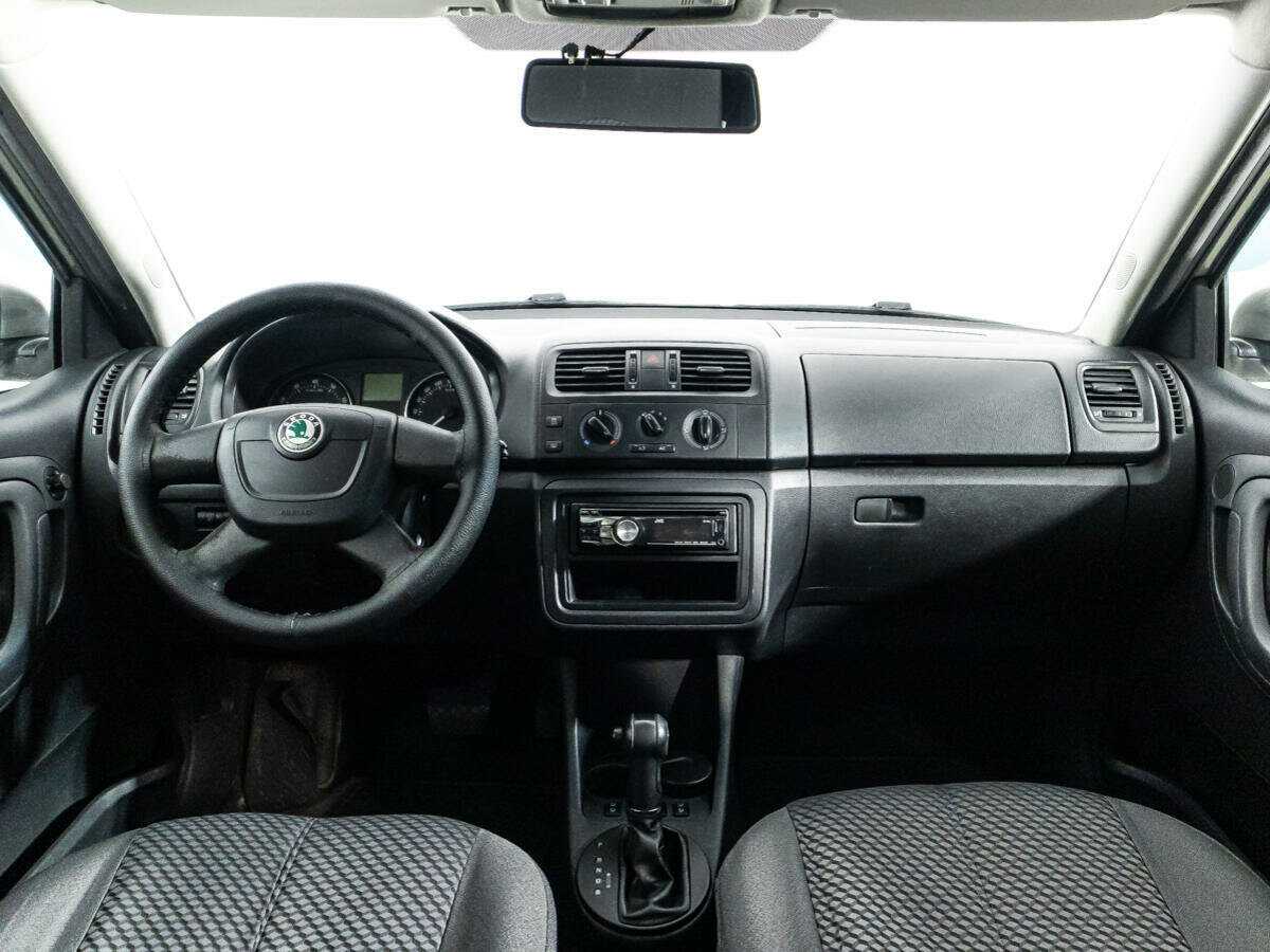 Купить Skoda Fabia с пробегом. Фото: #11