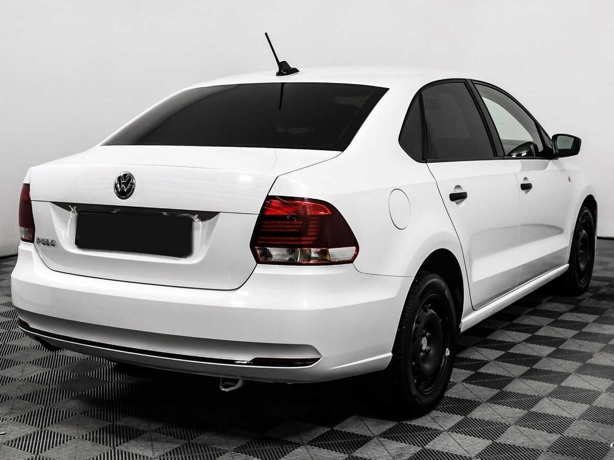 Купить Volkswagen Polo с пробегом. Фото: #4