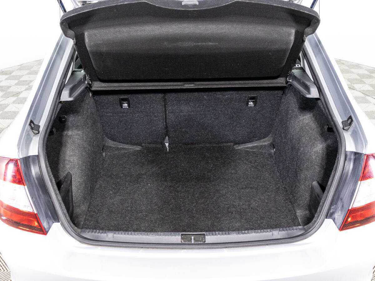 Купить Skoda Rapid с пробегом. Фото: #14