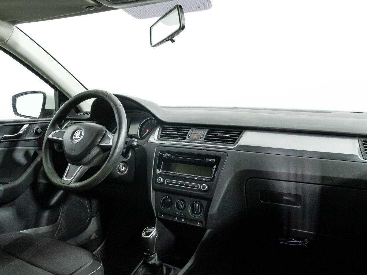 Купить Skoda Rapid с пробегом. Фото: #8
