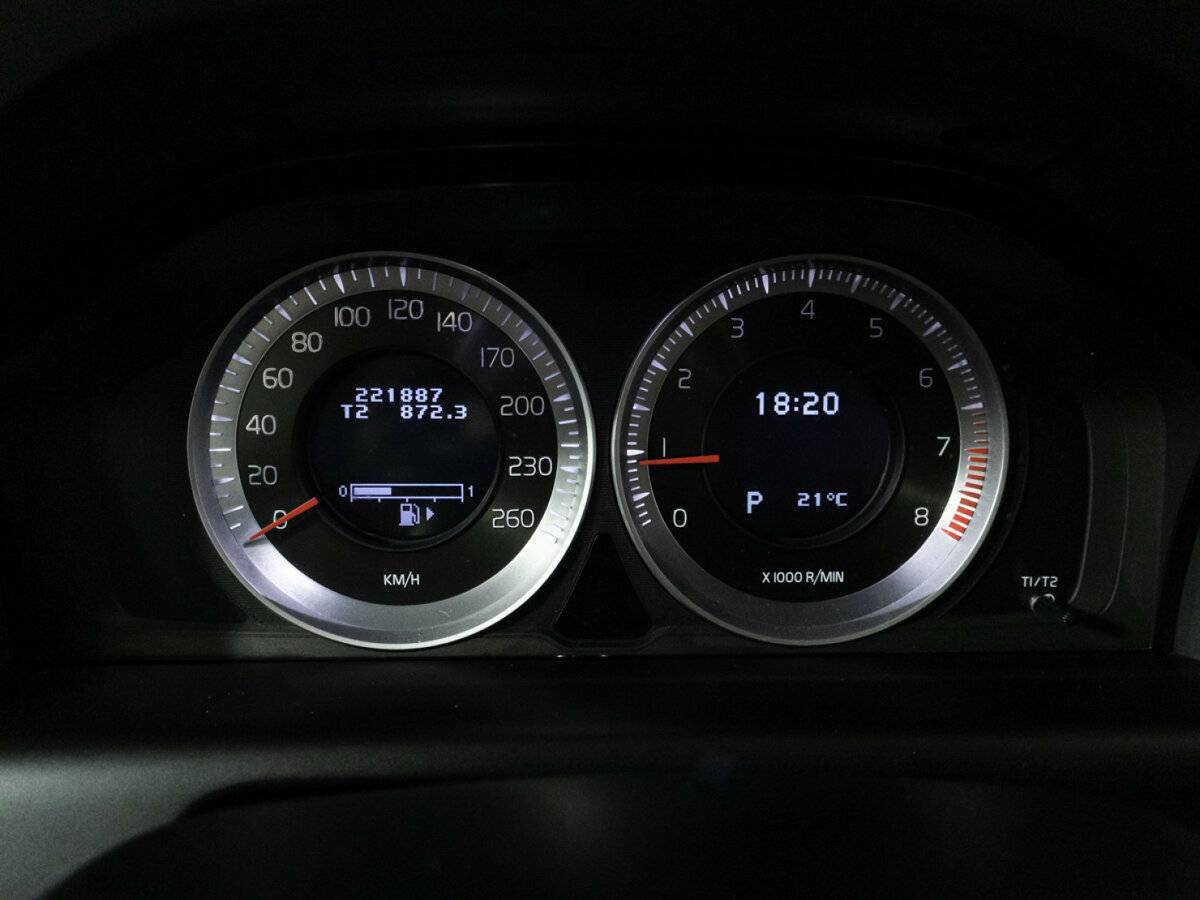 Купить Volvo XC60 с пробегом. Фото: #11