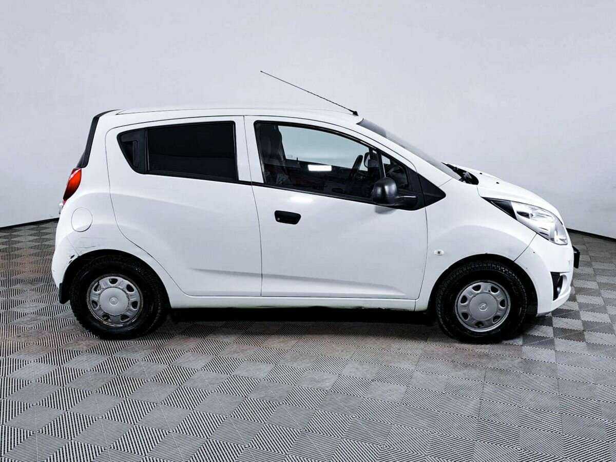 Купить Chevrolet Spark с пробегом. Фото: #3