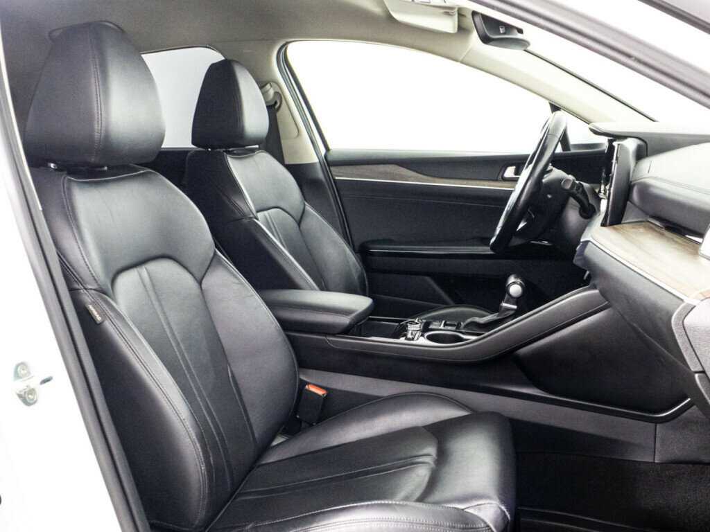 Купить Kia K5 с пробегом. Фото: #22