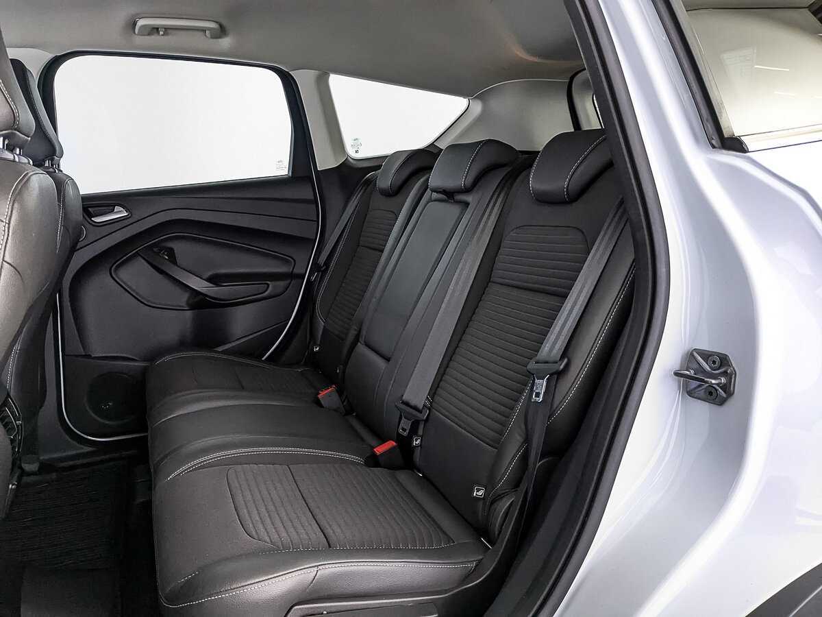 Купить Ford Kuga с пробегом. Фото: #17