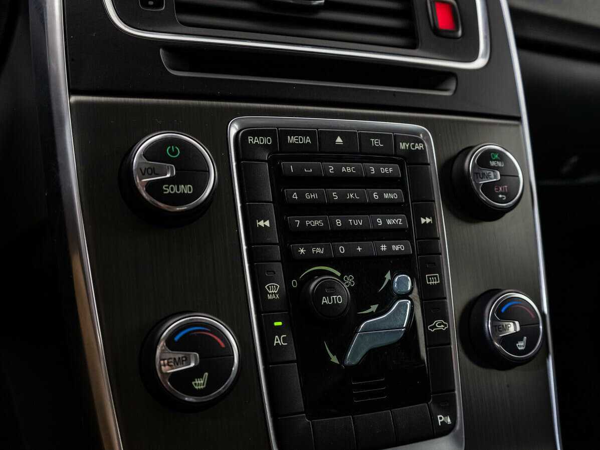 Купить Volvo V60 с пробегом. Фото: #14