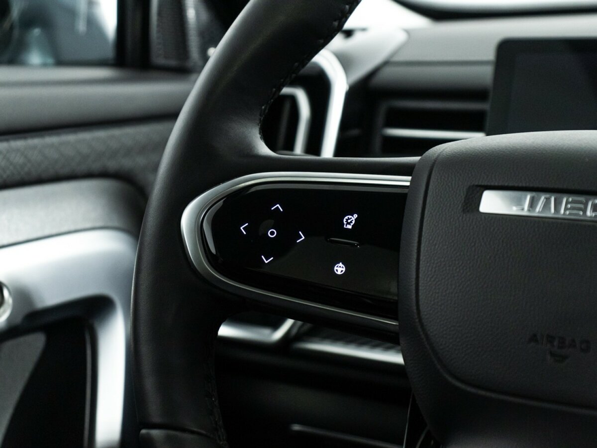 Купить Jaecoo J7 с пробегом. Фото: #20