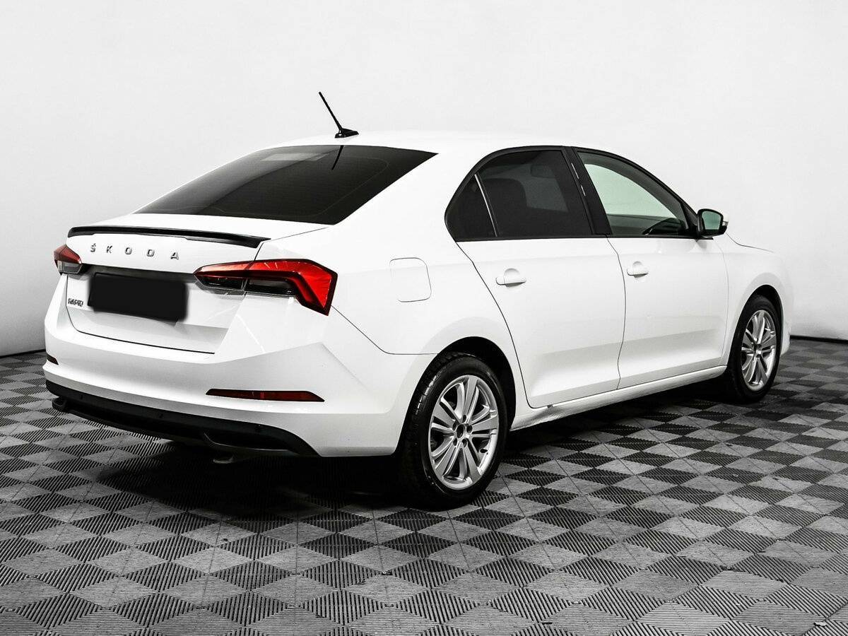 Купить Skoda Rapid с пробегом. Фото: #4