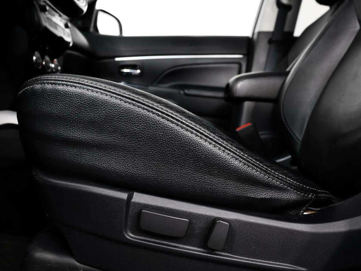 Купить Peugeot 4008 с пробегом. Фото: #9