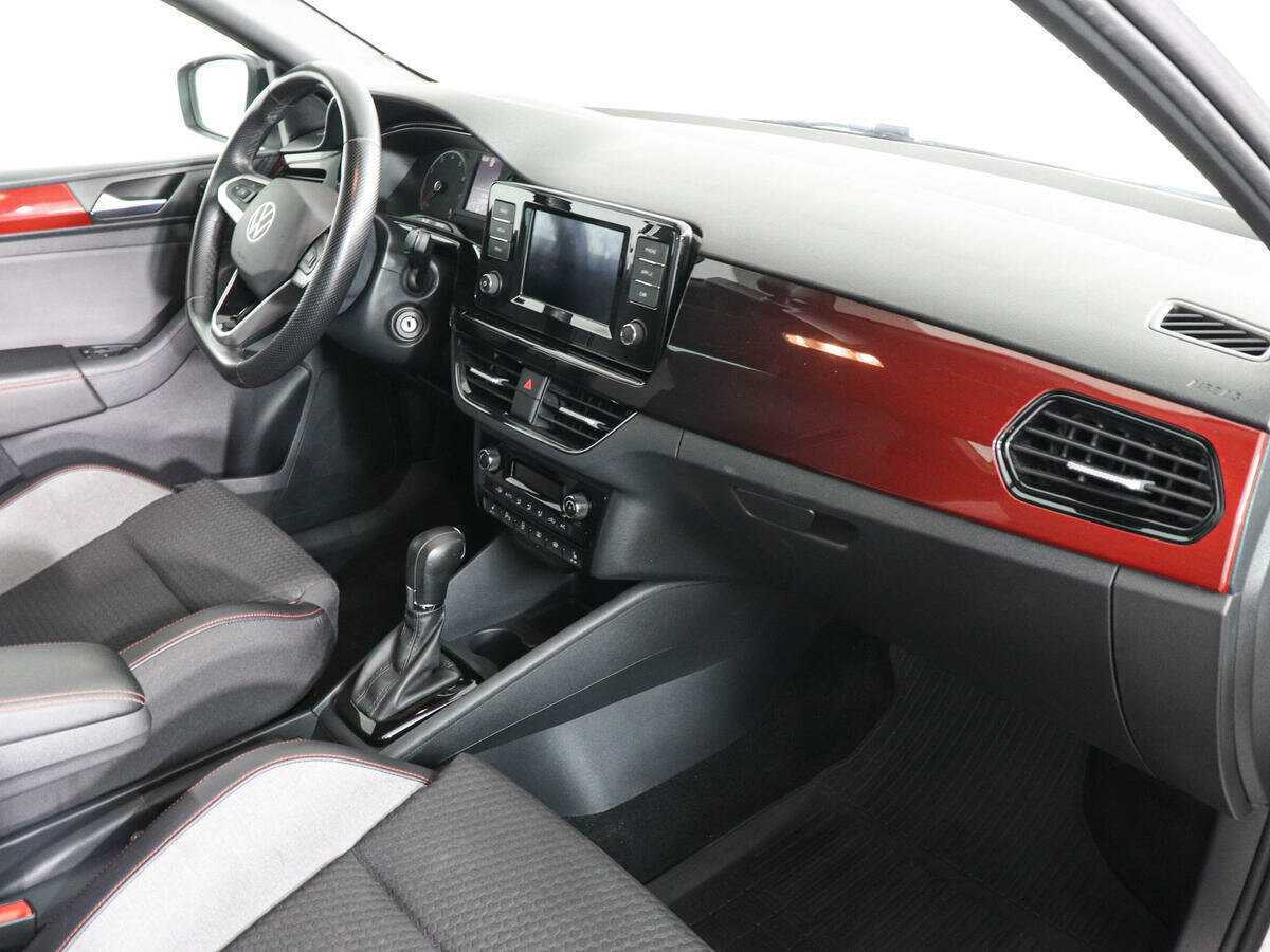 Купить Volkswagen Polo с пробегом. Фото: #9