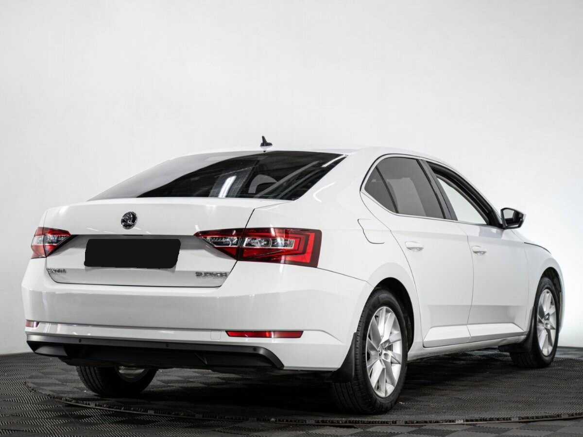 Купить Skoda Superb с пробегом. Фото: #3
