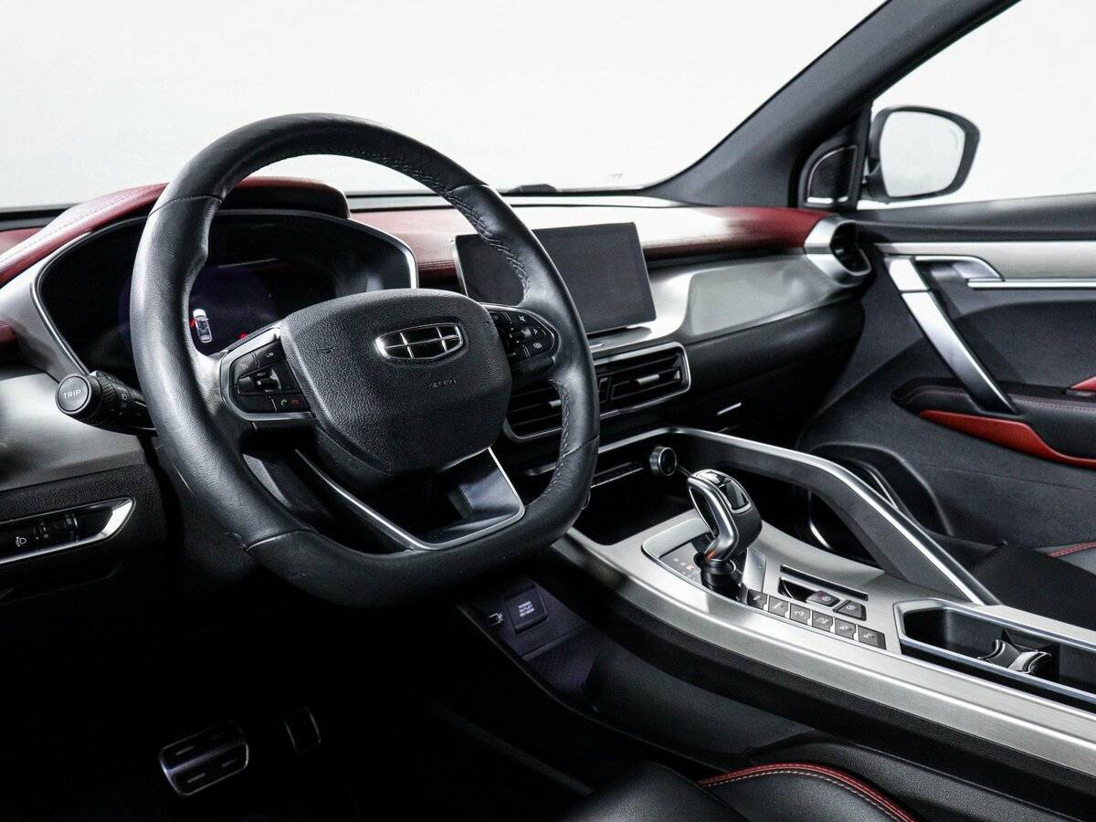 Купить Geely Coolray с пробегом. Фото: #13