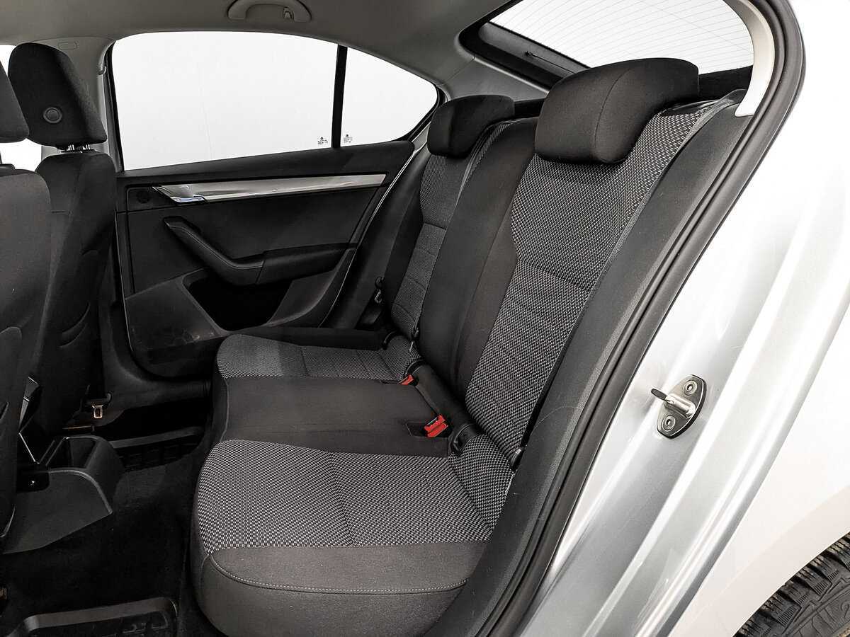 Купить Skoda Octavia с пробегом. Фото: #17