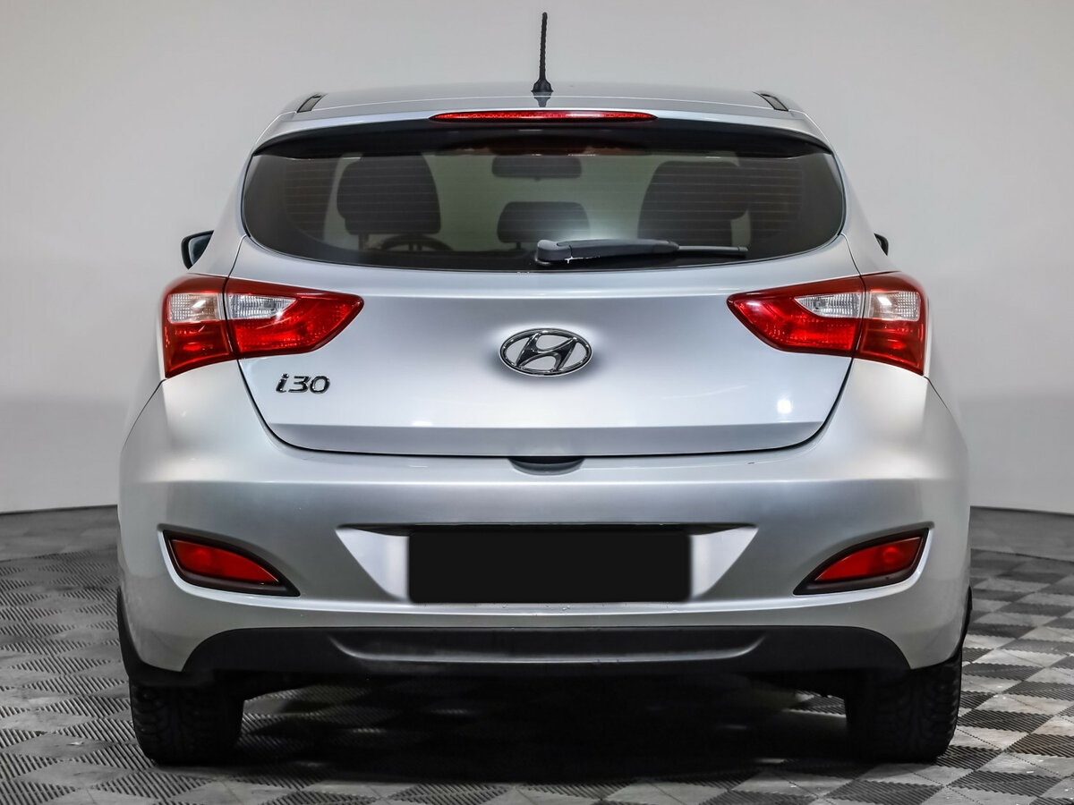 Купить Hyundai i30 с пробегом. Фото: #4