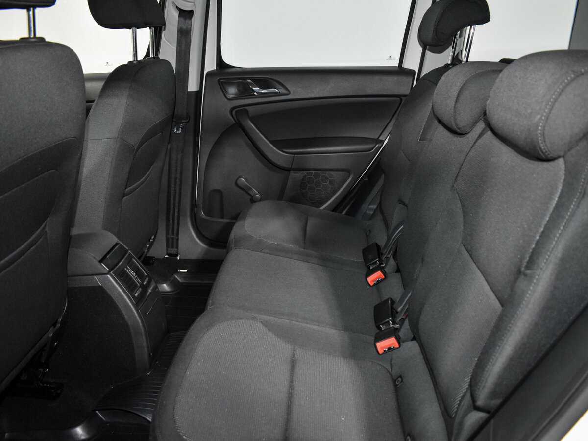 Купить Skoda Yeti с пробегом. Фото: #11