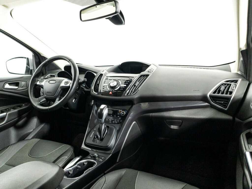 Купить Ford Kuga с пробегом. Фото: #8