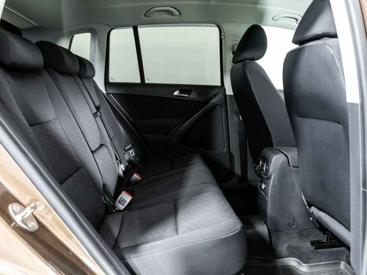 Купить Volkswagen Tiguan с пробегом. Фото: #14