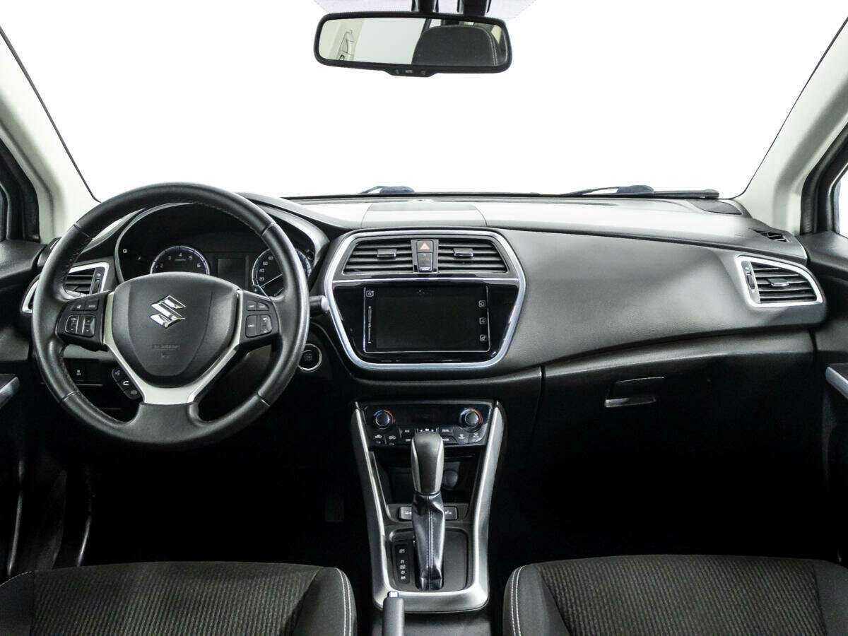 Купить Suzuki SX4 с пробегом. Фото: #12