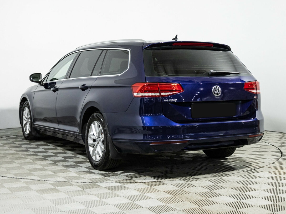 Купить Volkswagen Passat с пробегом. Фото: #5