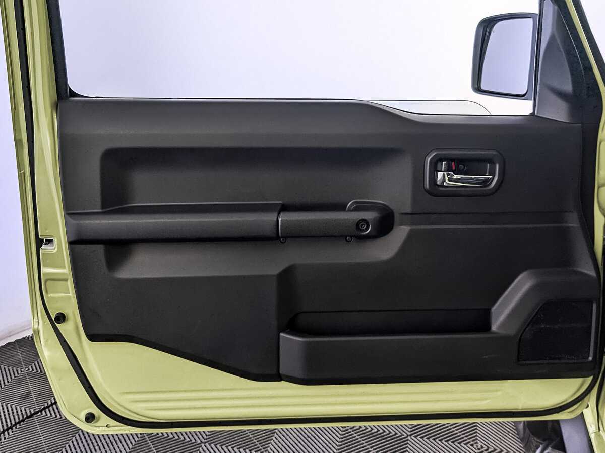 Купить Suzuki Jimny с пробегом. Фото: #18
