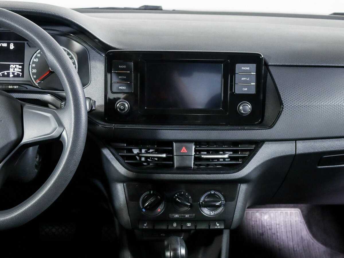 Купить Volkswagen Polo с пробегом. Фото: #12