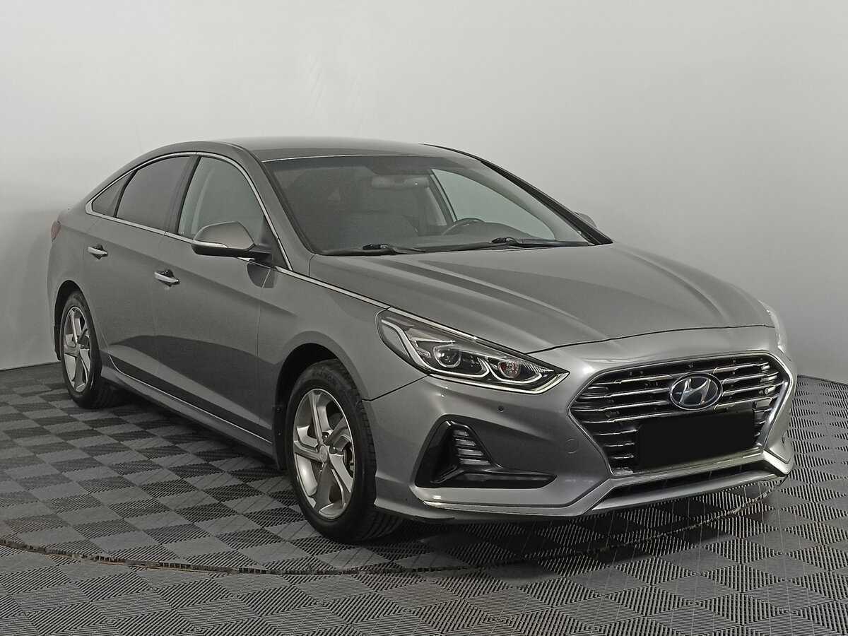 Купить Hyundai Sonata с пробегом. Фото: #2