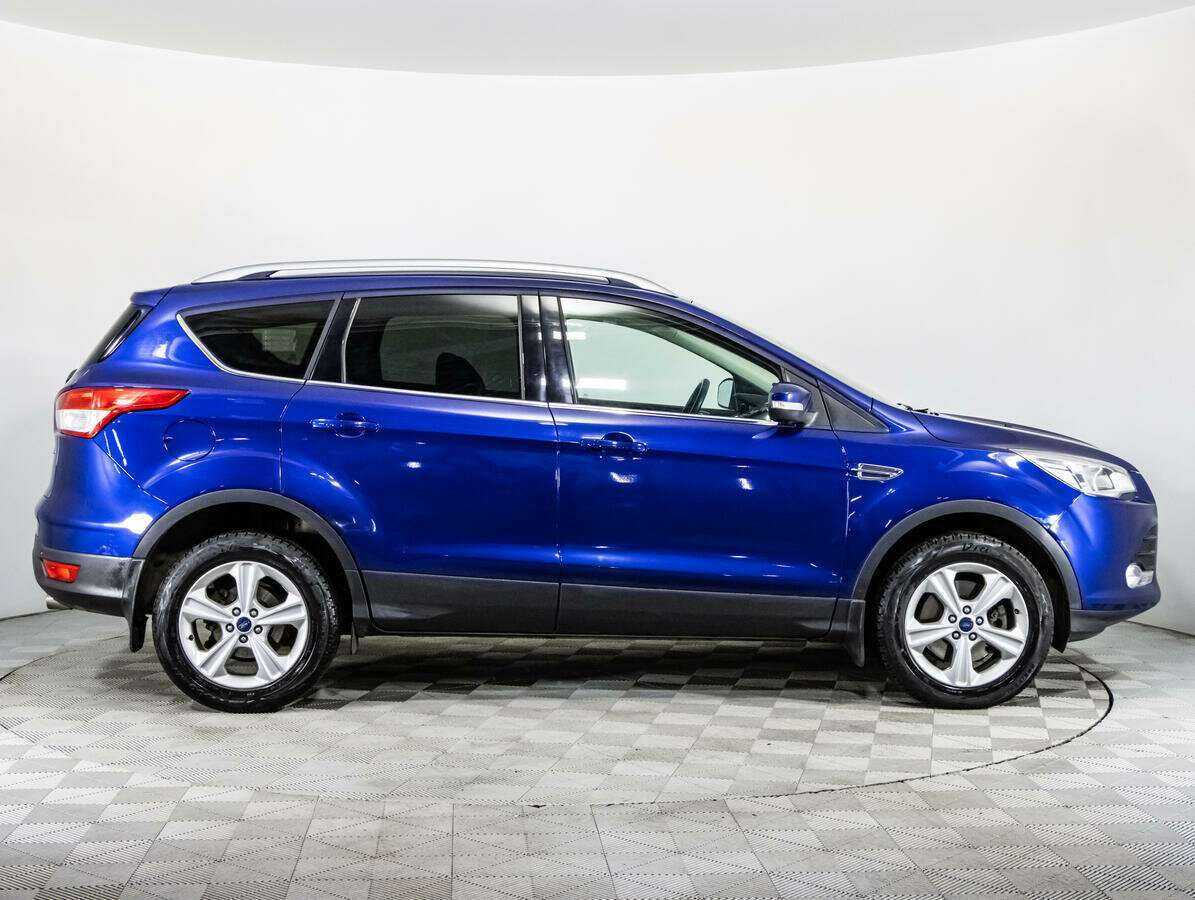 Купить Ford Kuga с пробегом. Фото: #3