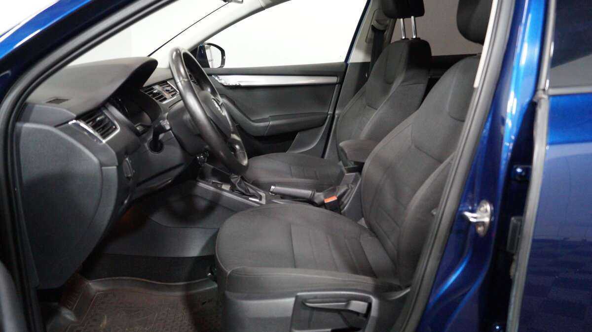 Купить Skoda Octavia с пробегом. Фото: #6