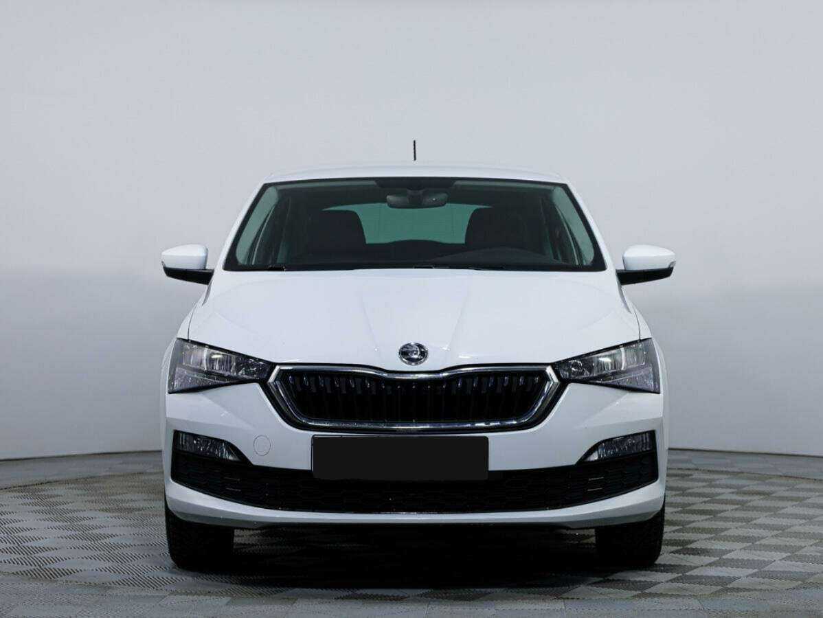 Купить Skoda Rapid с пробегом. Фото: #1