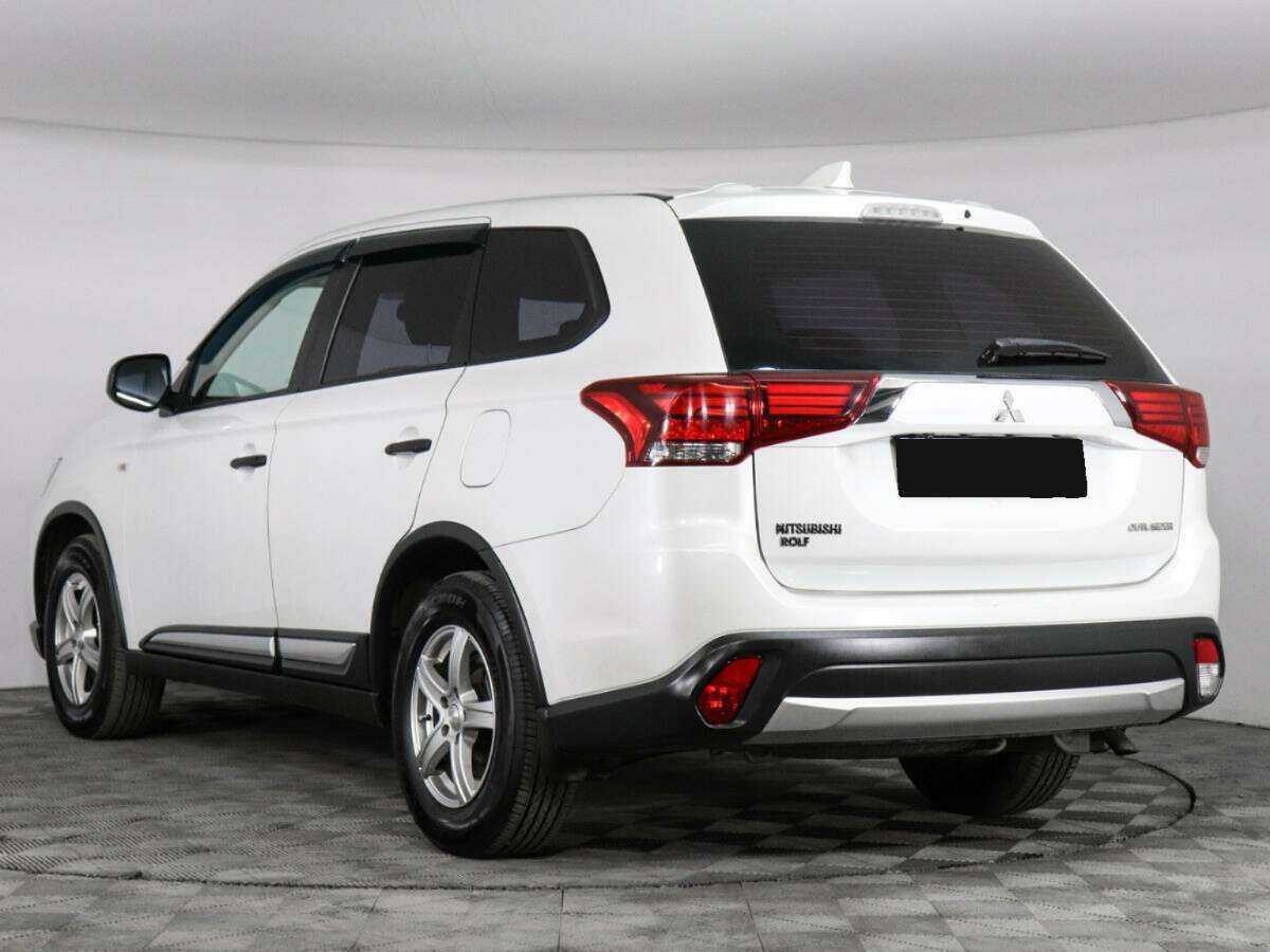 Купить Mitsubishi Outlander с пробегом. Фото: #6