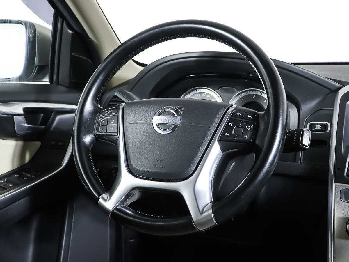 Купить Volvo XC60 с пробегом. Фото: #16