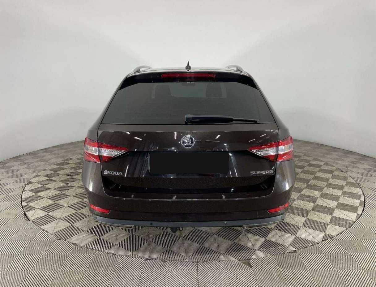 Купить Skoda Superb с пробегом. Фото: #1