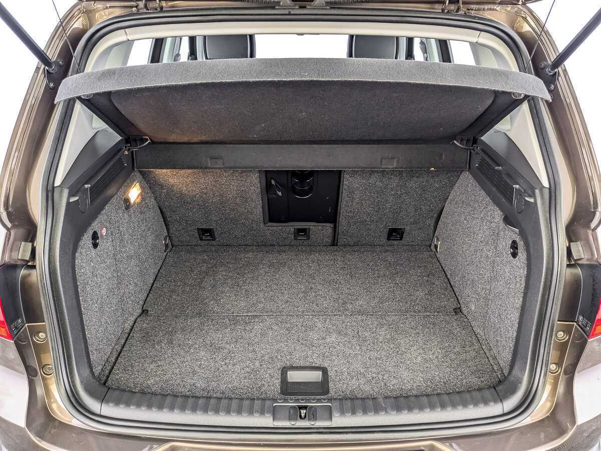 Купить Volkswagen Tiguan с пробегом. Фото: #9