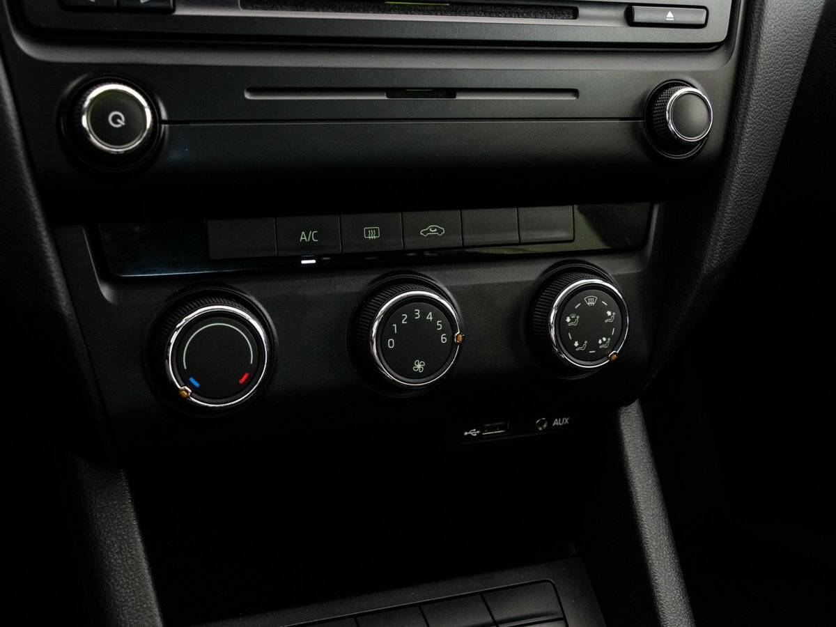 Купить Skoda Octavia с пробегом. Фото: #13