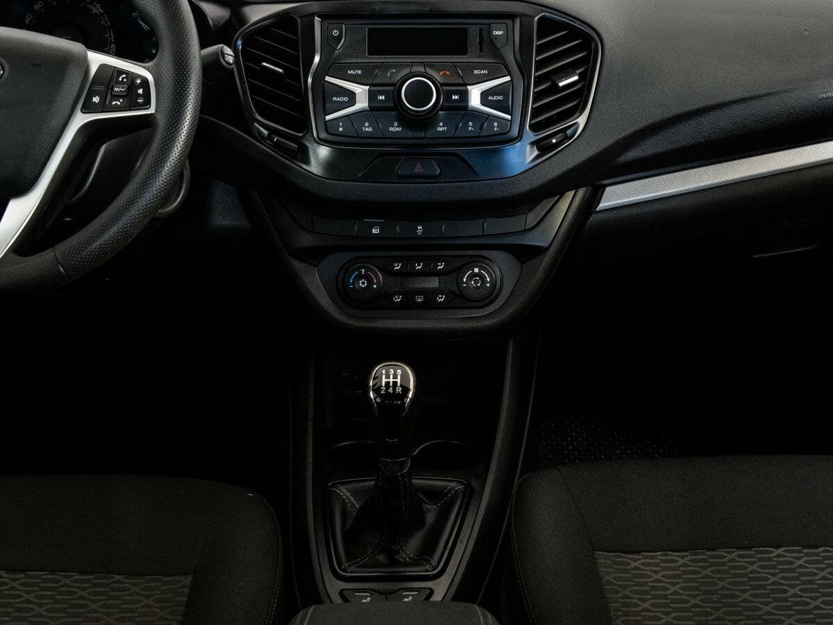 Купить Lada (ВАЗ) Vesta с пробегом. Фото: #10