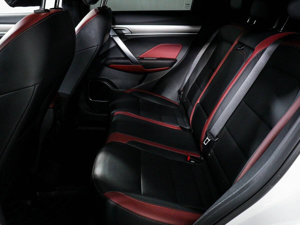 Купить Geely Coolray с пробегом. Фото: #9