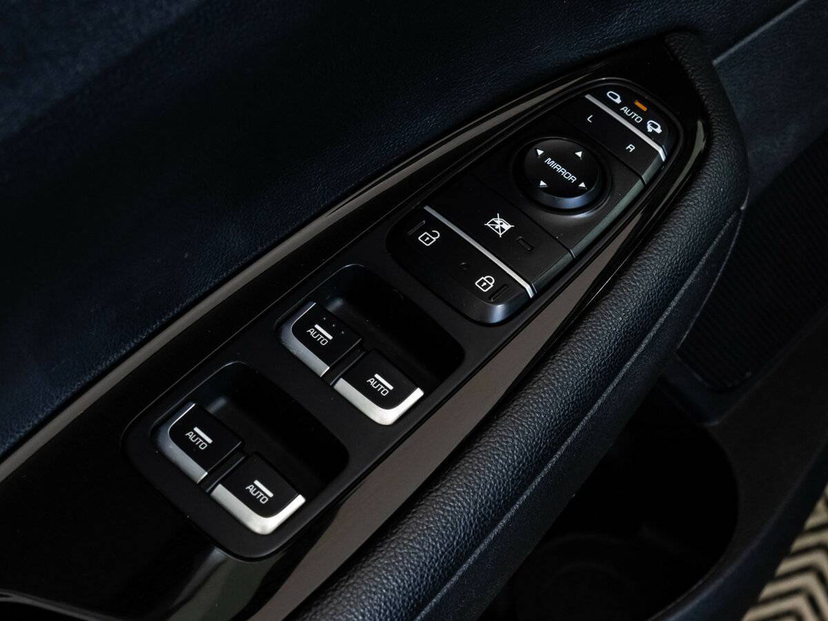 Купить Kia Optima с пробегом. Фото: #18