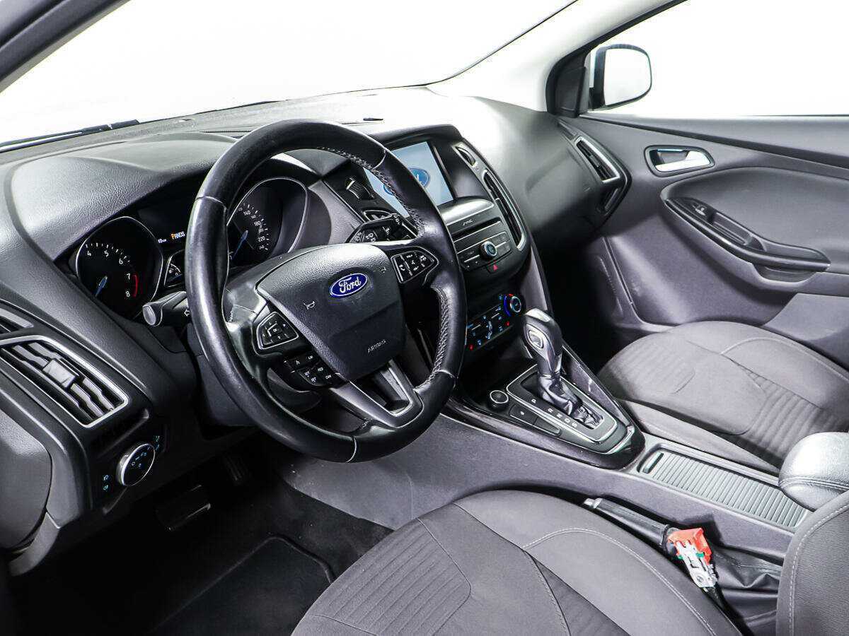 Купить Ford Focus с пробегом. Фото: #14