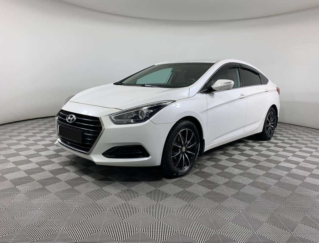 Купить Hyundai i40 с пробегом. Фото: #0