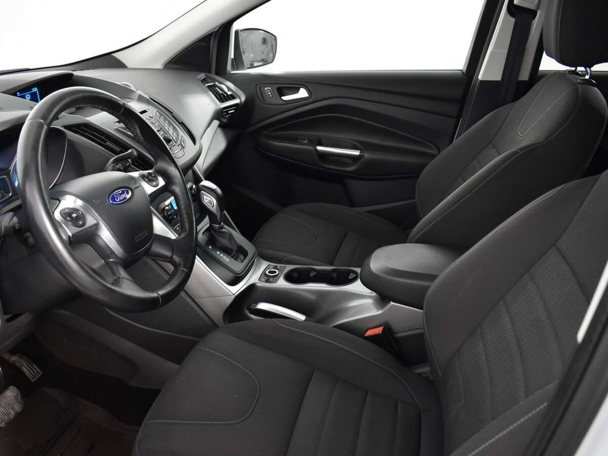 Купить Ford Kuga с пробегом. Фото: #8