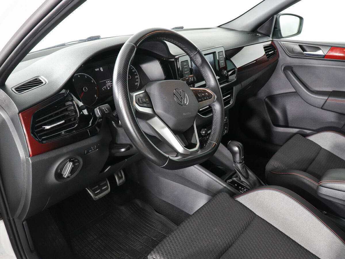 Купить Volkswagen Polo с пробегом. Фото: #8