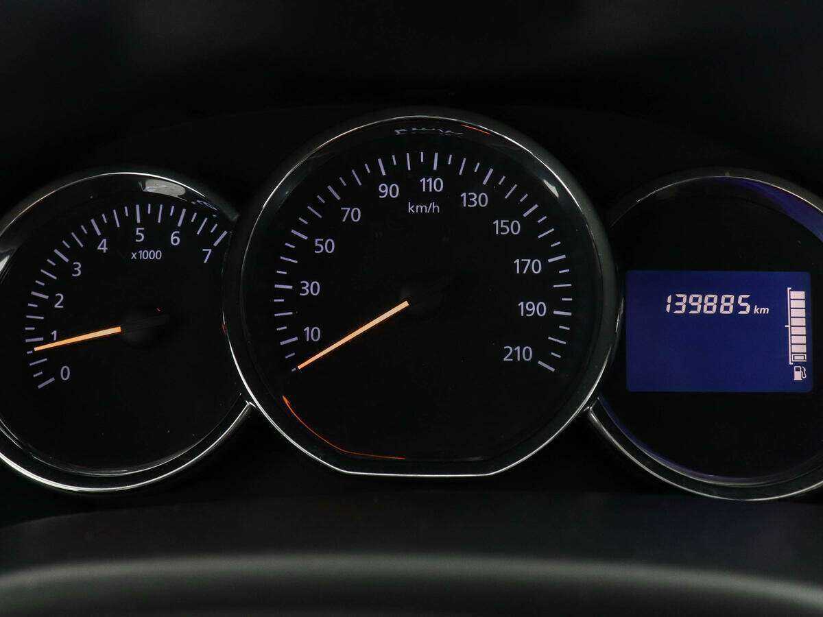 Купить Renault Logan с пробегом. Фото: #6