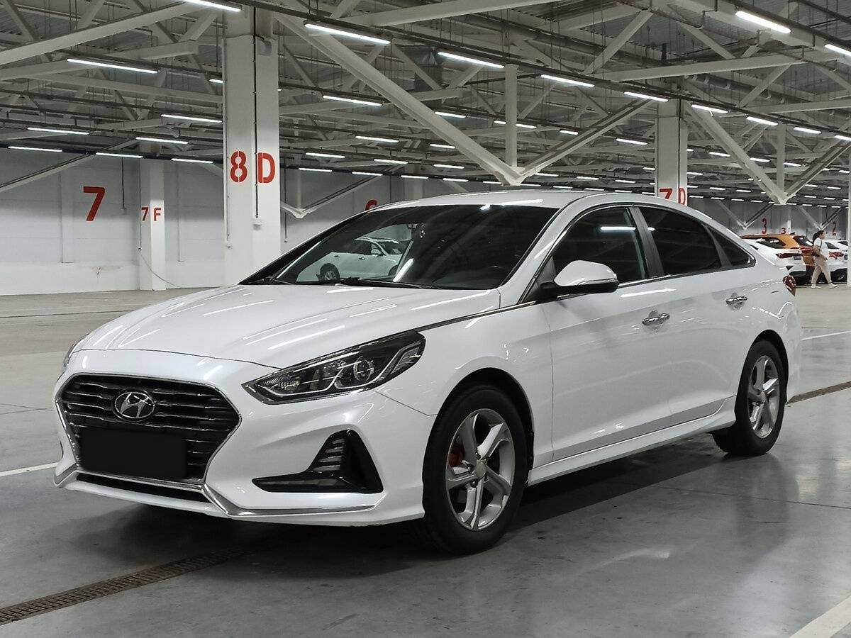 Купить Hyundai Sonata с пробегом. Посмотреть фото