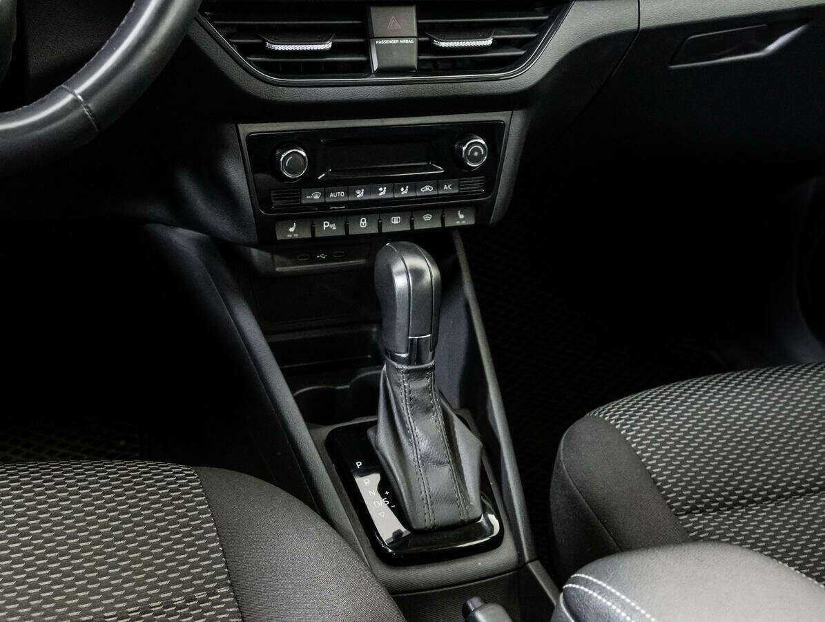 Купить Volkswagen Polo с пробегом. Фото: #12