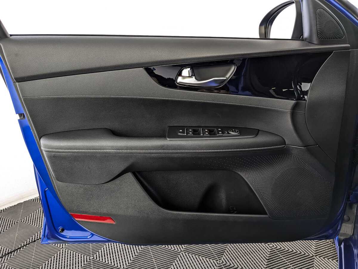 Купить Kia Cerato с пробегом. Фото: #14