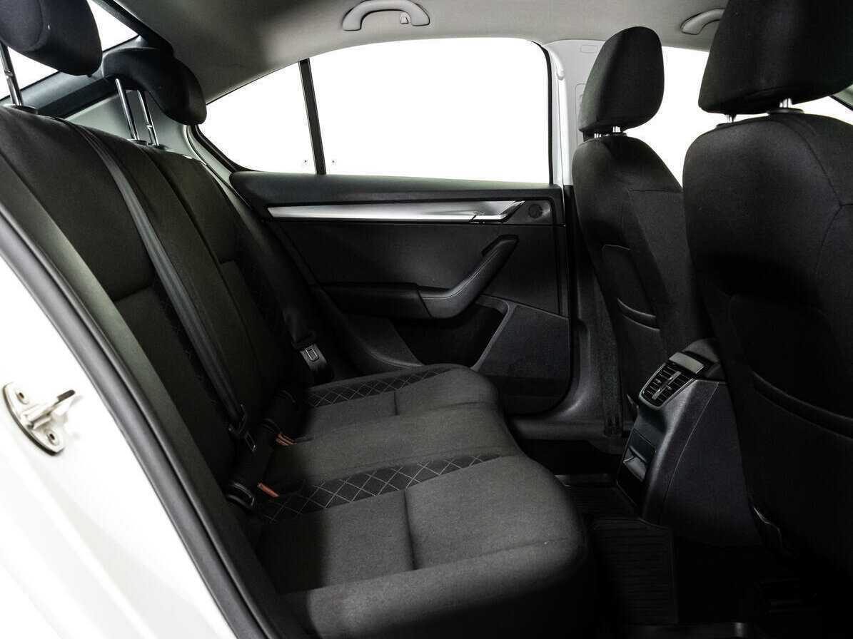 Купить Skoda Octavia с пробегом. Фото: #12