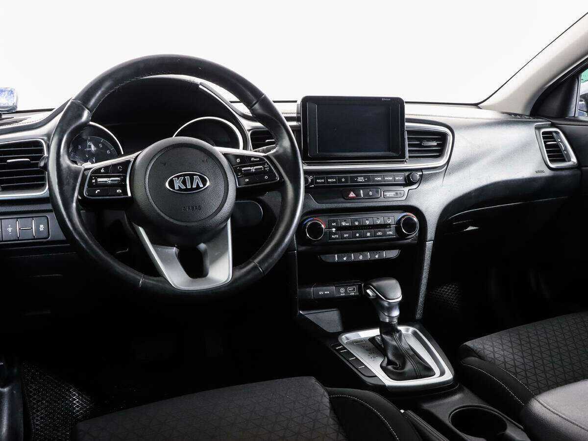 Купить Kia Ceed с пробегом. Фото: #10