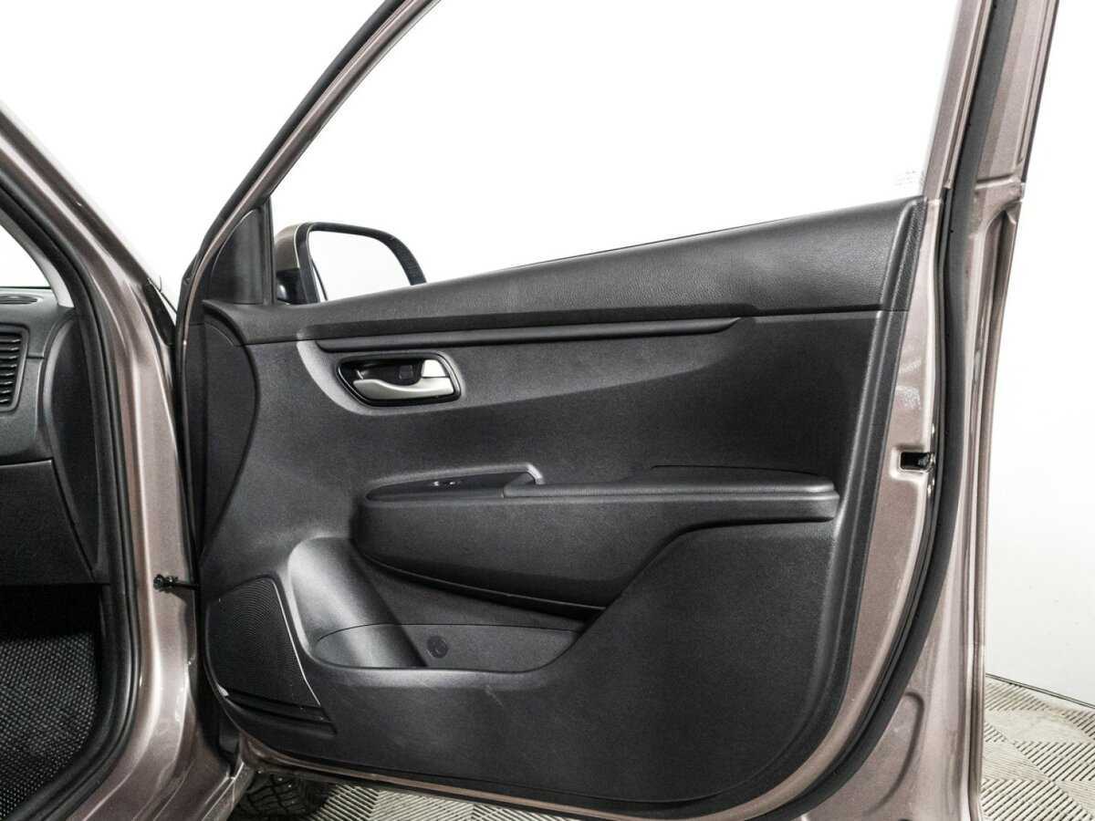 Купить Kia Rio с пробегом. Фото: #25