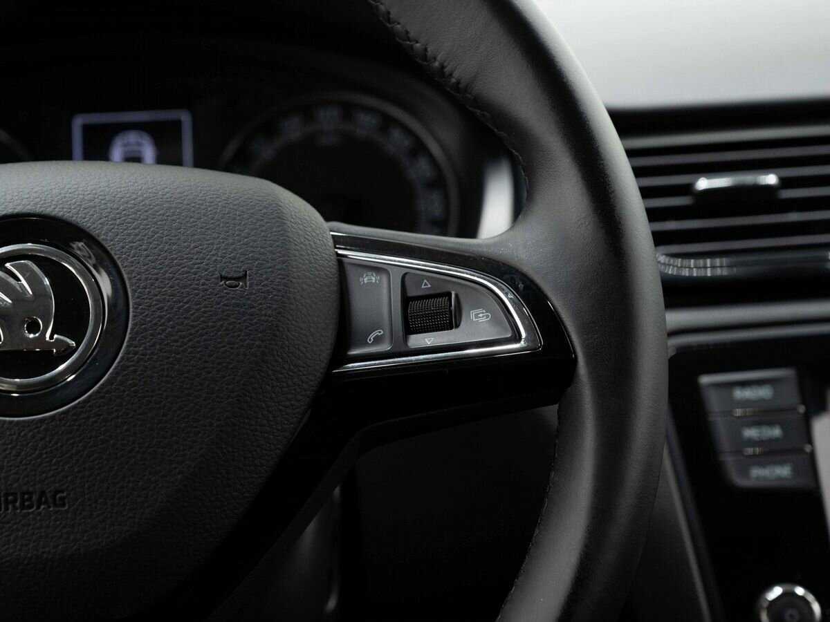 Купить Skoda Rapid с пробегом. Фото: #16