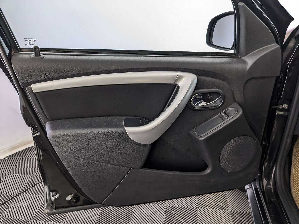 Купить Nissan Terrano с пробегом. Фото: #14