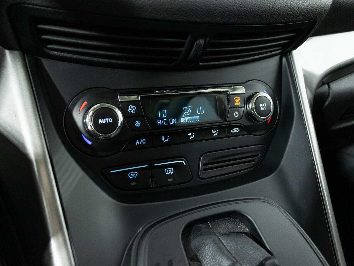 Купить Ford Kuga с пробегом. Фото: #15